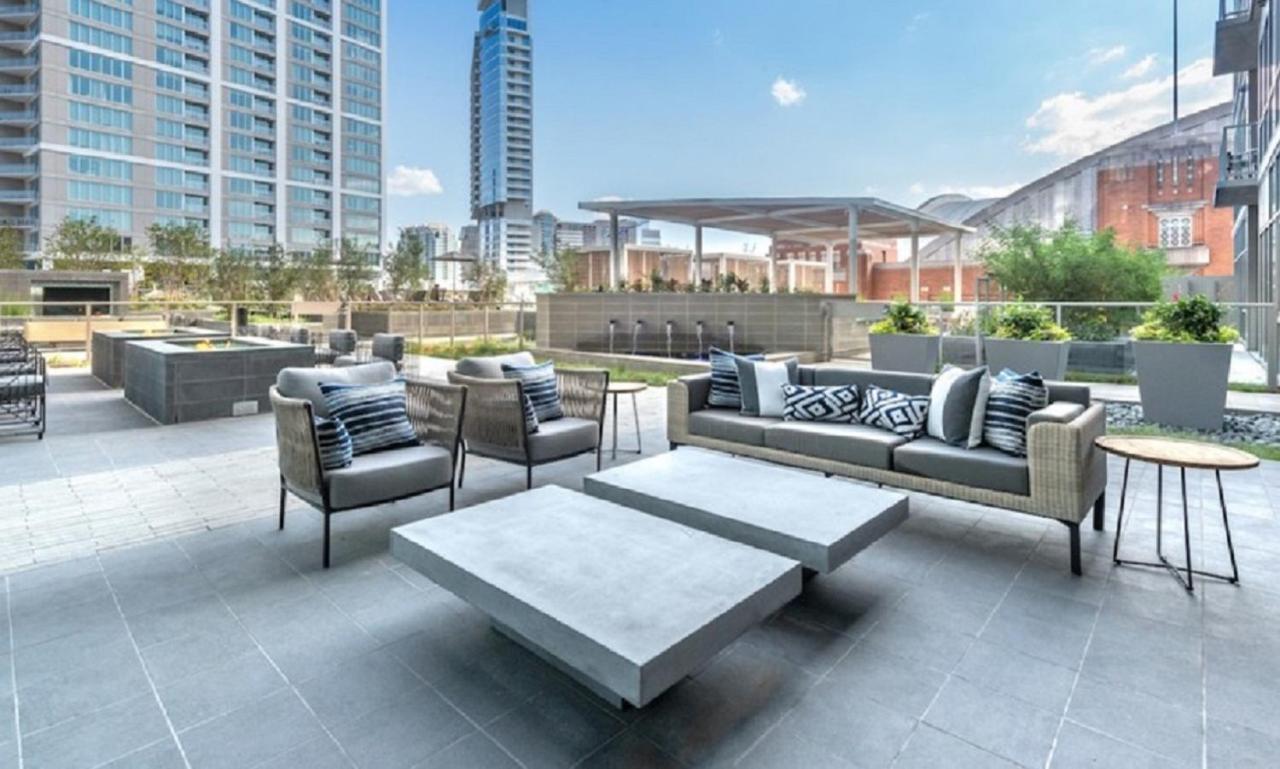 Downtown Dallas Apt With View Walking Distance To Aac With Free Parking Pool Wifi Экстерьер фото