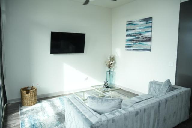 Downtown Dallas Apt With View Walking Distance To Aac With Free Parking Pool Wifi Экстерьер фото